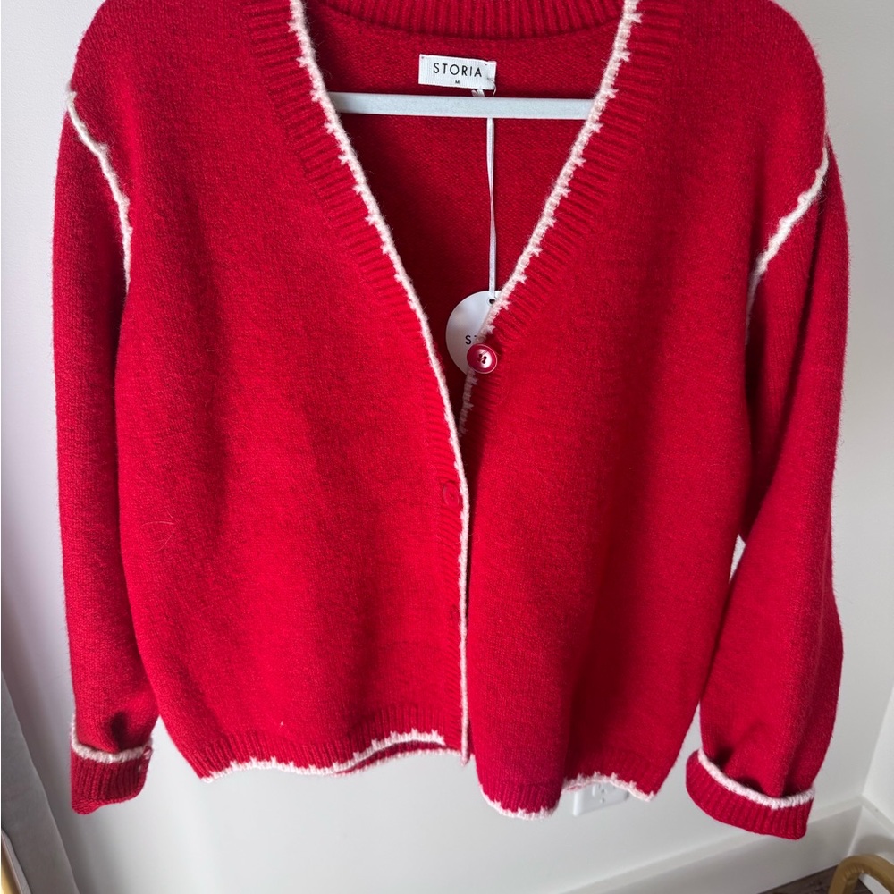 Storia Women's Red Sweater